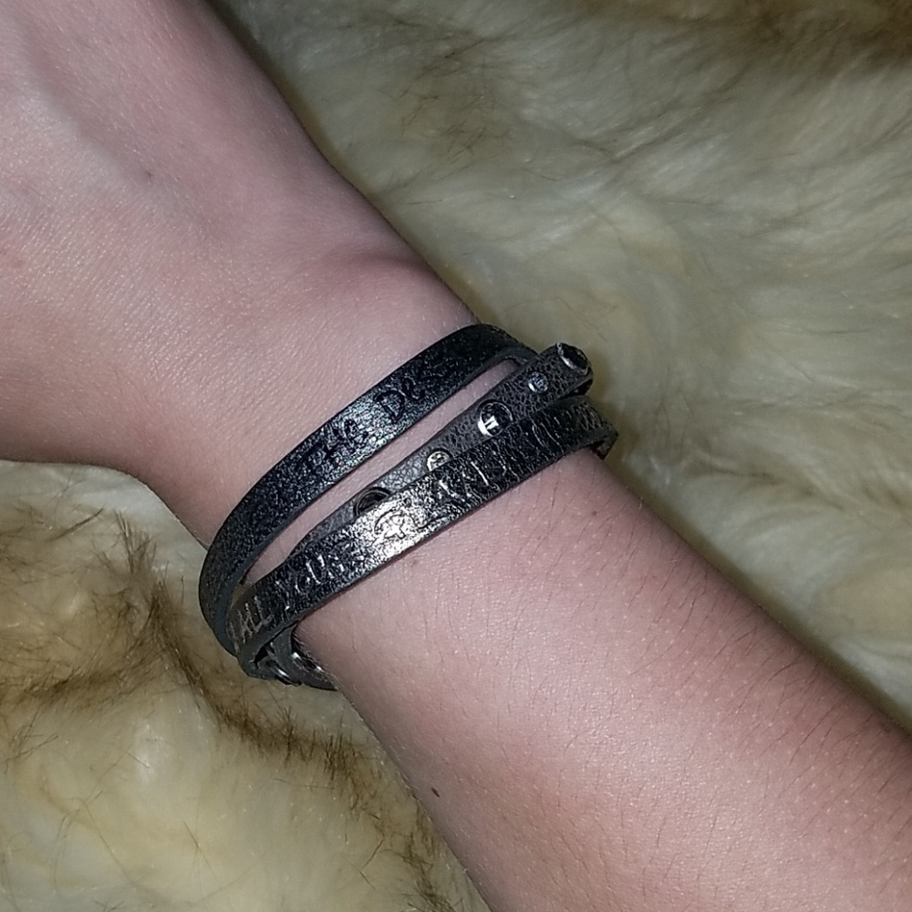 Magnetic layer bracelet